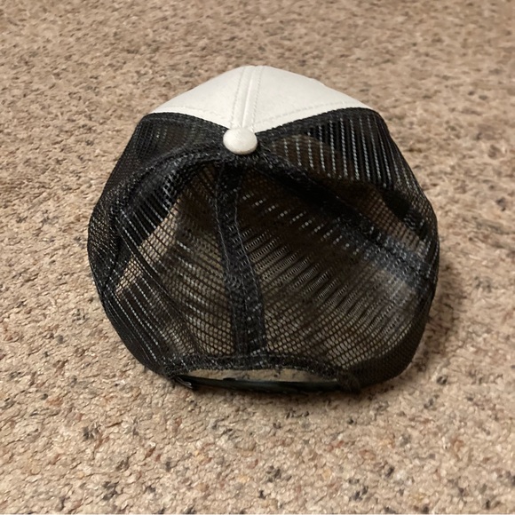 The North Face cream and black snapback mesh trucker hat unisex baseb cap - Picture 2 of 6